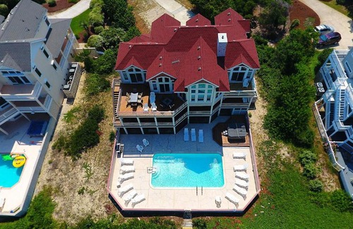 Pine Island House | OCEANFRONT, 7 BRs, Ocean Views, Pool table, Pool, Private Beach Access, PI26, Atlantis