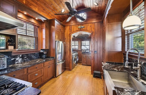 Golden Mile House | Oceanfront Alta Mira on the Golden Mile