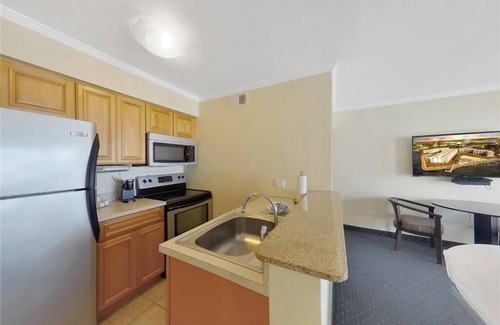 Rocky Point Apartment | ☀Oceanfront ☀Amazing Balcony view☀ WIFI Bar☀ Waterfront Heated Pool ☀