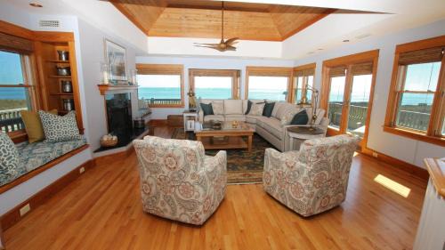 Duck House | OCEANFRONT, Amazing Ocean and Sound Views, Scrnd Porch, PM1, Ariel