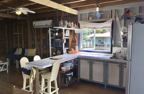 Bocas del Toro House | Oceanfront and Convenient Location