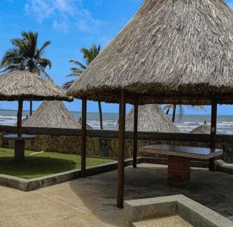 Tucacas Apartment | Oceanfront apartment in Tucacas, Morrocoy