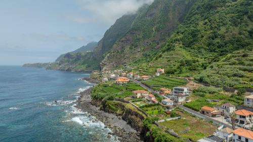 Sao Vicente Apartment | Oceanfront apartment with Terrace and Parking