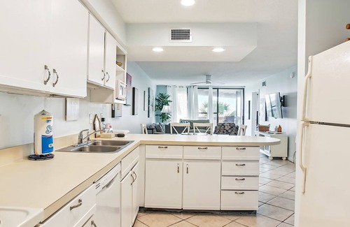 Butler Beach Apartment | Oceanfront Bliss Exquisite Resort Condo Free Tix