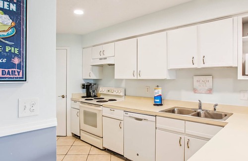 Butler Beach Apartment | Oceanfront Bliss Exquisite Resort Condo Free Tix