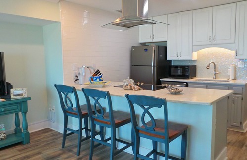 Emerald Isle Condo | Oceanfront Comfort & Family Fun at Queens Court – Walk to Everything!