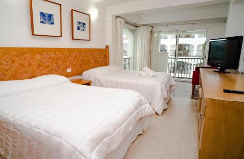 Punta Cancun Apartment | Oceanfront condo at voted best Cancun sandy beach
