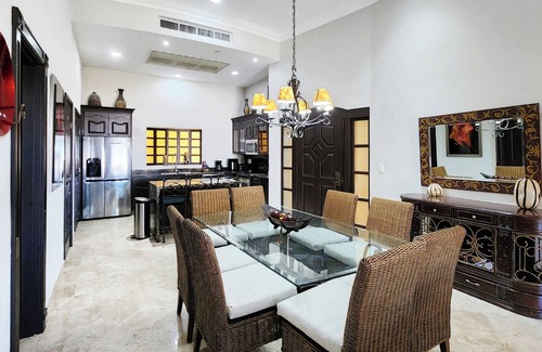 Flamingos Resort | Oceanfront condominium with direct beach access - Nuevo Vallarta