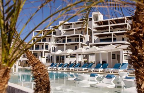 Cerritos House | Oceanfront Condo, Stunning Views, Luxury Amenities