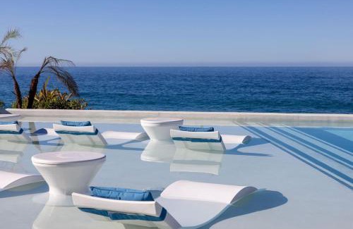 Cerritos House | Oceanfront Condo, Stunning Views, Luxury Amenities