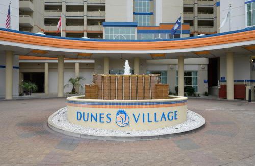 Myrtle Beach Apartment | Oceanfront Condo with WaterPark Included in Price