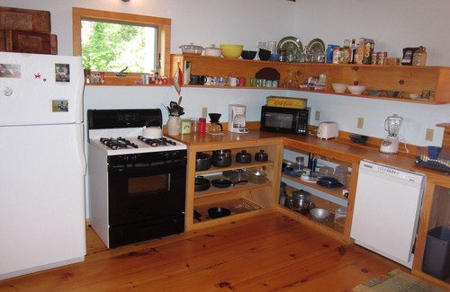 Southwest Harbor Cottage | Oceanfront Cottage w/Dock & Mooring - walking distance to Acadia