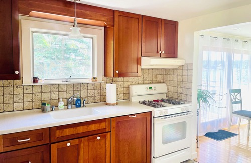Bass Harbor House | Oceanfront Cottage 1.3 miles to Bass Harbor Lighthouse on FREE shuttle route