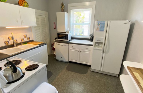 St. Augustine Beach Cottage | Oceanfront Cottage: 7 Bedrooms : Sleeps 16 : Parking for 6 Cars : Outdoor Grill