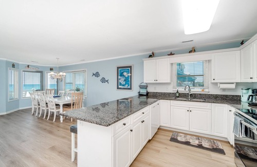 Emerald Isle House | Oceanfront duplex with beautiful sunset views