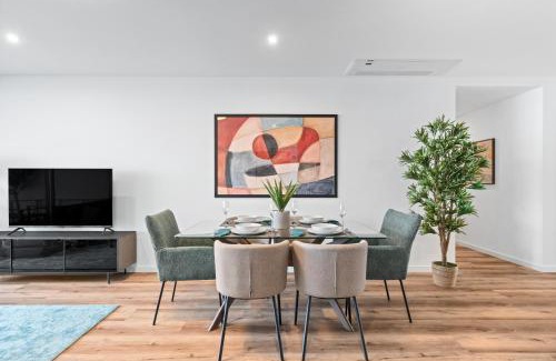 Camara de Lobos Apartment | Oceanfront Elegance Madeira Retreat