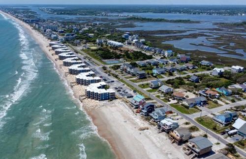 Sneads Ferry Apartment | Oceanfront Escape at She Shed By The Seashore