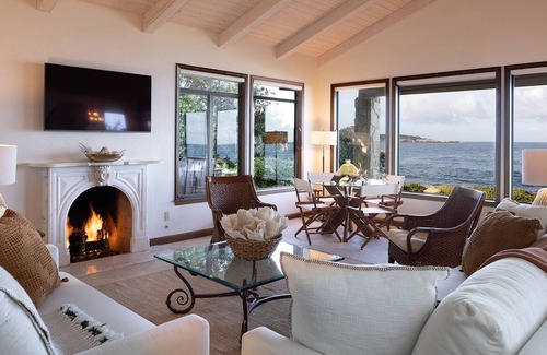 Carmel Point House | Oceanfront Expansive Views on Scenic Point