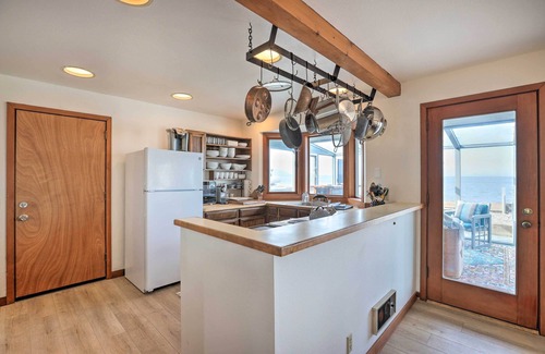 Ferndale House | Oceanfront Ferndale Oasis w/Fire Pit, Grill!