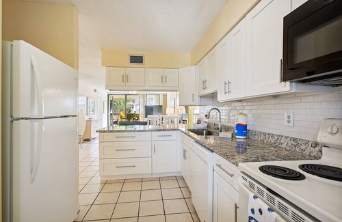 Butler Beach Apartment | Oceanfront Hibiscus D203 St Aug Free Tix