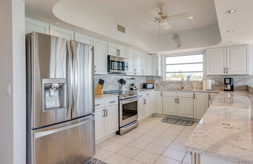 Summerland Key House | Oceanfront Home-Pool, Dock-Available Daily, Weekly or Monthly.