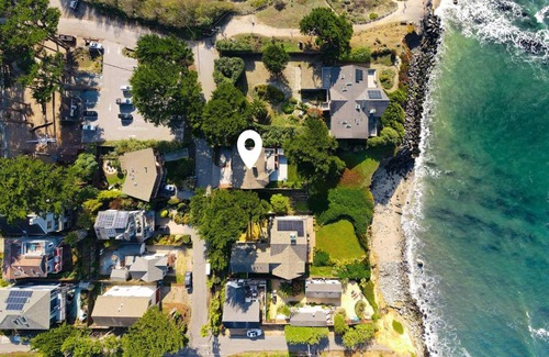 Montara House | Oceanfront Home Retreat w Breathtaking Views of Fitzgerald Marine Reserve