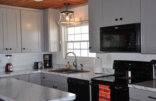 Kitty Hawk Cottage | Oceanfront, Hot Tub Oceanside, 4 Bedroom, 2 Bath, Large Deck