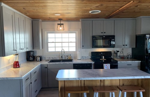 Kitty Hawk Cottage | Oceanfront, Hot Tub Oceanside, 4 Bedroom, 2 Bath, Large Deck