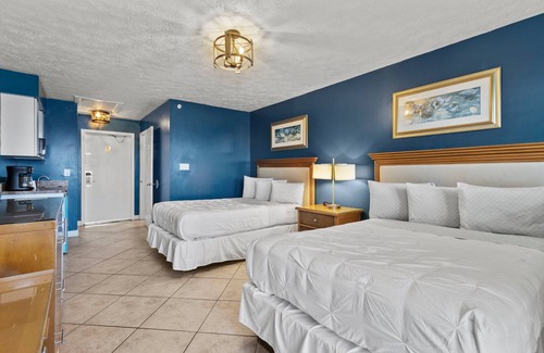 Fort Pierce Hotel | Oceanfront Inn Room #22- Ocean View Balcony, 2 Full Beds