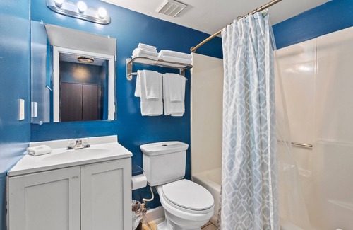 Fort Pierce Hotel | Oceanfront Inn Room #22- Ocean View Balcony, 2 Full Beds