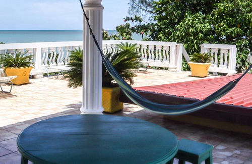 Black River House | Oceanfront family Villa