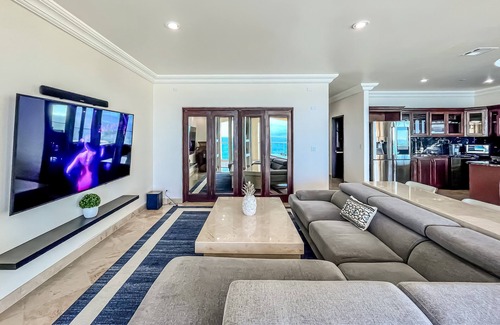 Playa Encantada Condo | Oceanfront-LasOlasCondo-Pools&Jacuzzi-Rosarito