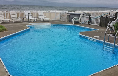Sandbridge House | Oceanfront Living Family Friendly