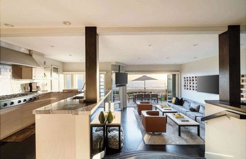 El Porto House | Oceanfront Luxe Strand Home | Movie Theater | 3BR