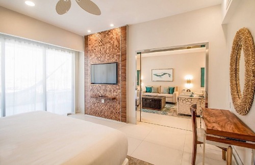 San Jose del Cabo Resort | Oceanfront Luxury: 2 Bedroom Suite with Resort Amenities