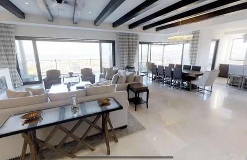 Los Cabos Resort | Oceanfront Luxurious 4 BDRM PH Suite at Golf and Spa Resort in Cabo San Lucas