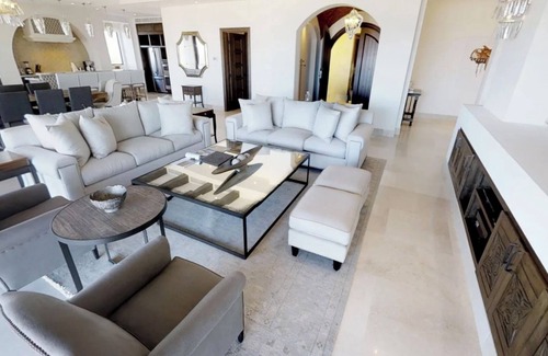 Los Cabos Resort | Oceanfront Luxurious 4 BDRM PH Suite at Golf and Spa Resort in Cabo San Lucas