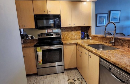 Surfside Condo | Oceanfront Luxury 2/2 With Views, Free Valet, Pool, Dogs Ok