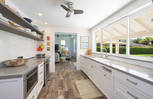 Lanikai House | Oceanfront Luxury Home in Lanikai- sleeps 8