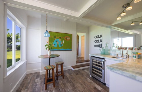 Lanikai House | Oceanfront Luxury Home in Lanikai- sleeps 8