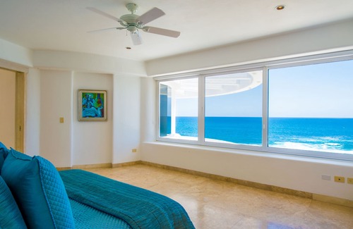 Cabo Bello Villa | OCEANFRONT LUXURY VILLA -LANDMARK ESTATE -w/Concierge- Over 85+ 5 STAR Reviews!