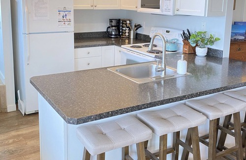 Yachats House | Oceanfront Main floor Duplex in the heart of Yachats