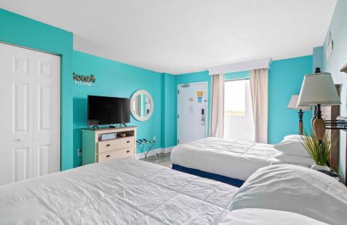 Myrtle Beach Apartment | Oceanfront Oasis