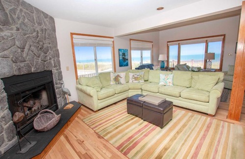 Duck House | OCEANFRONT, Ocean views, beach walkway, screened porch, O3, Duckaway