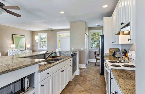 Melrose on the Beach House | Oceanfront Pet Friendly Cottage with Pool