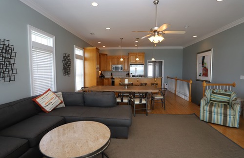Surf City House | Oceanfront, Pool, Early Check-In, Elevator, Walk to Grocery, Dining
