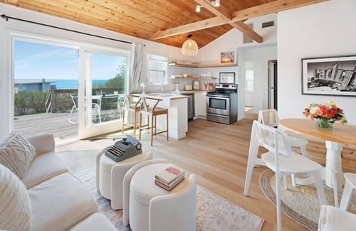 Montauk Cottage | Oceanfront, Private Beach, Outdoor Shower, Indoor Heated Pool, Wifi, Grill