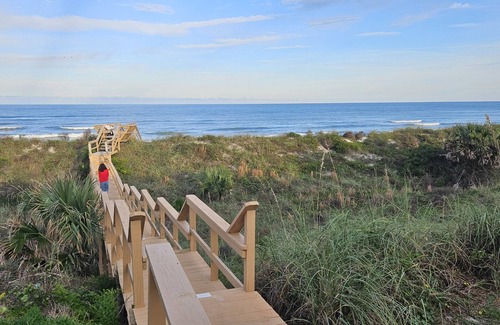 Crescent Beach House | Oceanfront private, dog friendly, 2BR house, Fall/Thanks/Christmas availability.