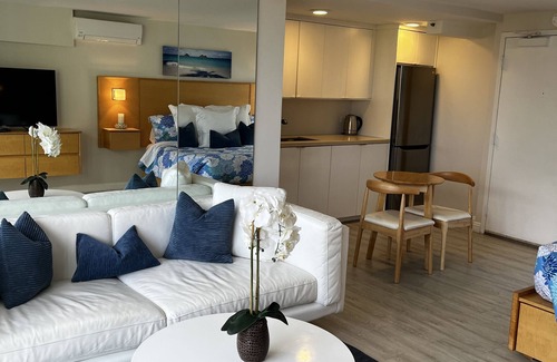 Diamond Head - Kapahulu - St. Louis Condo | OCEANFRONT PROPERTY DIAMOND HEAD BEACH HOTEL unit 704