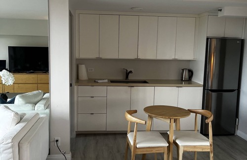 Diamond Head - Kapahulu - St. Louis Condo | OCEANFRONT PROPERTY DIAMOND HEAD BEACH HOTEL unit 704